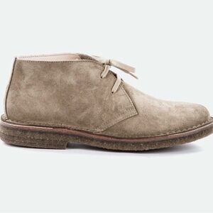 Men's Tan Suede Chukka Boots